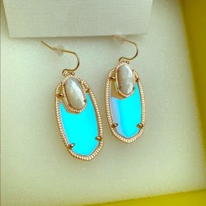 🛑SOLD🛑Kendra Scott Emmy iridescent earrings NEW